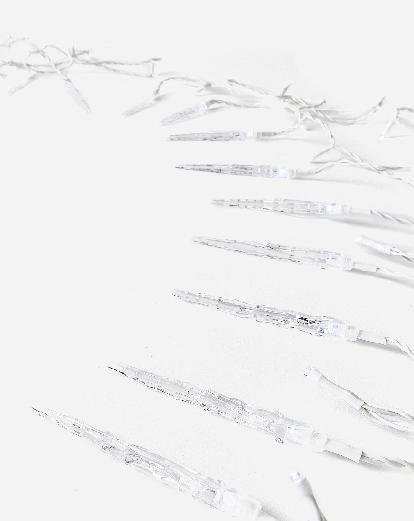 Outdoor Icicle Lights - Image 3