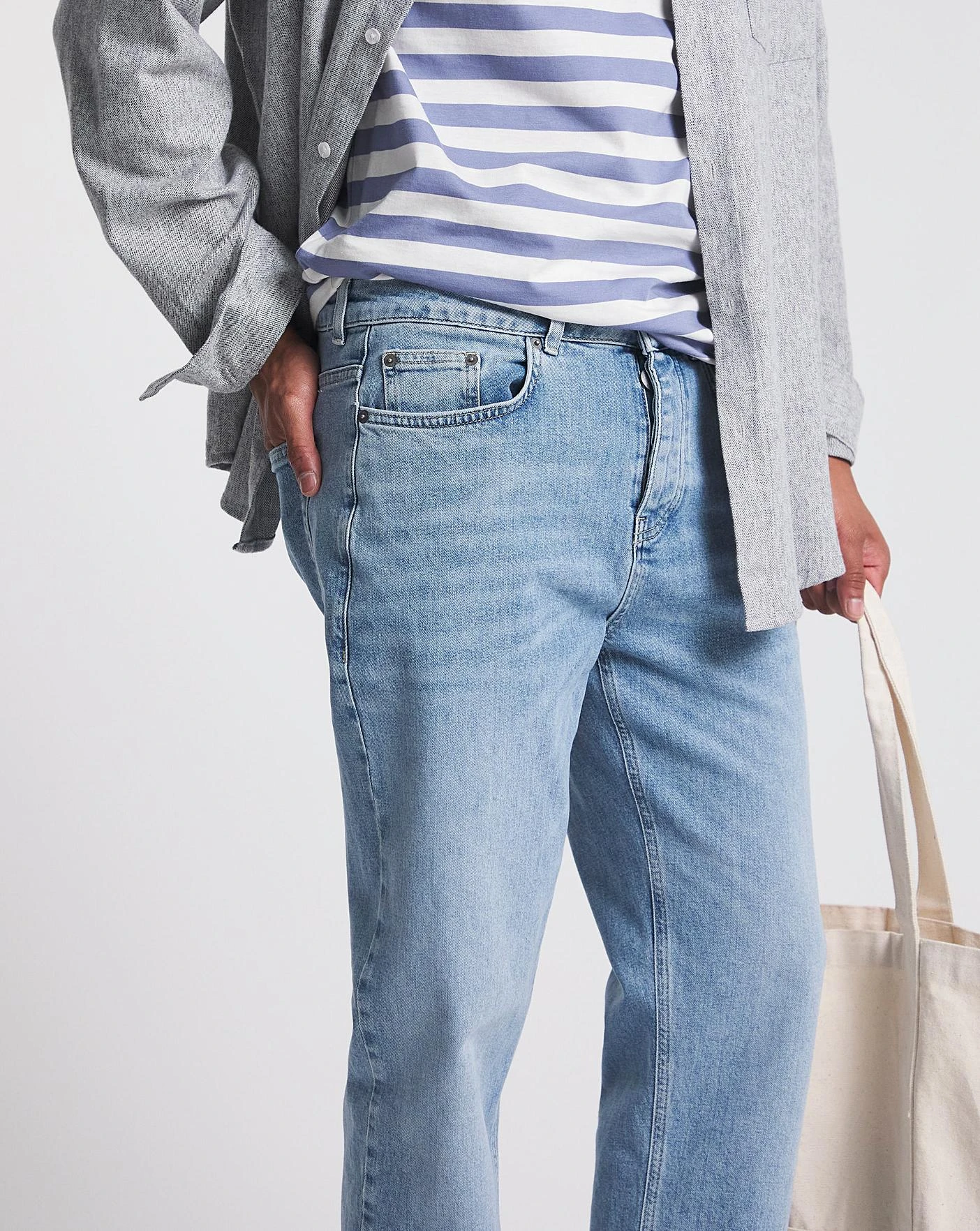 Premium Bleach Wash Loose Fit Jean - Image 4