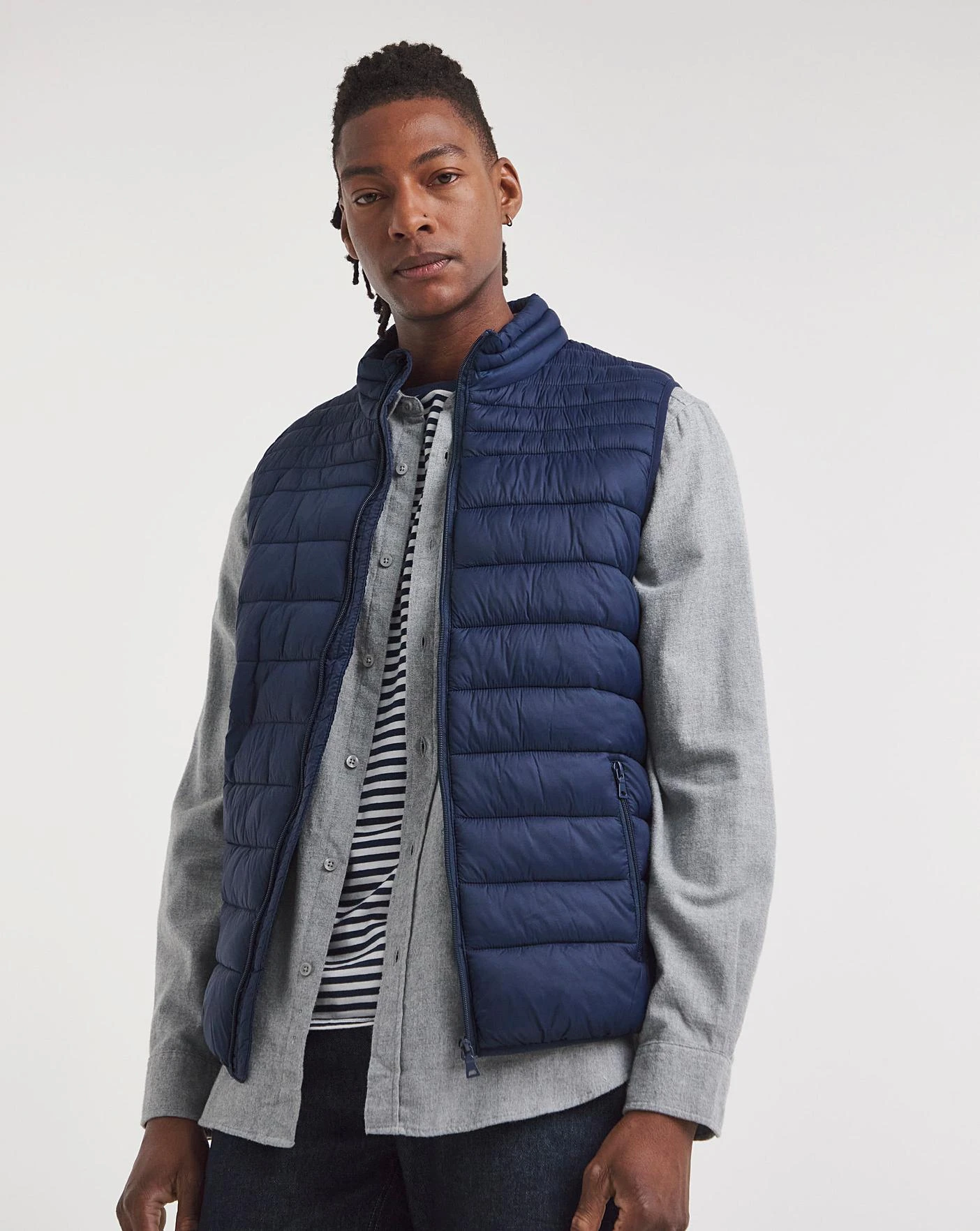 Navy Lightweight WR Padded Gilet - Image 4