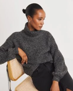 Roll Neck Twist Yarn Jumper