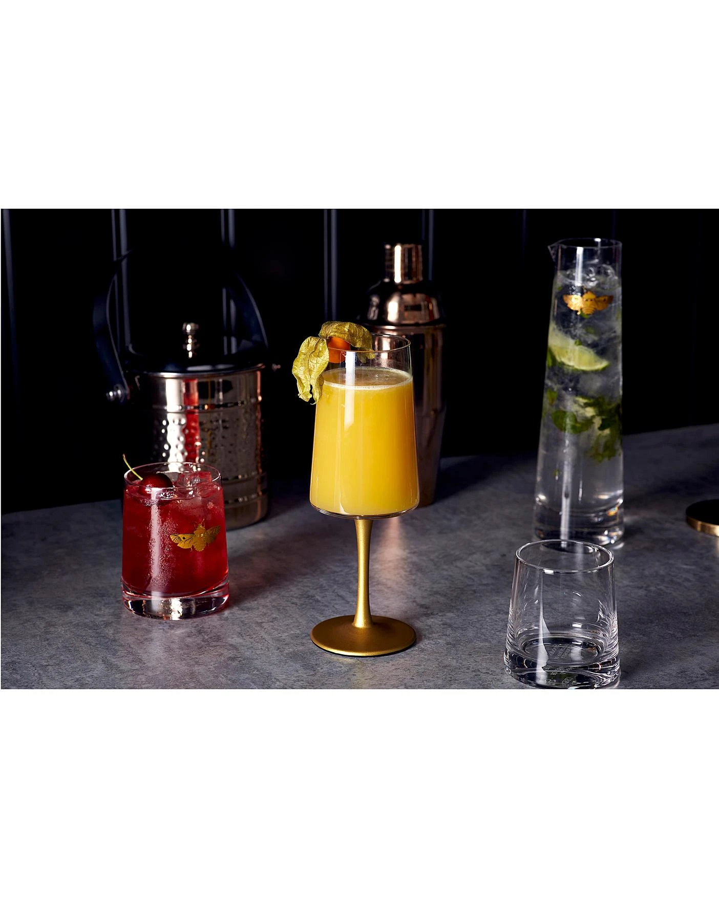 Spode Set Of 2 Wine Glasses - Image 10