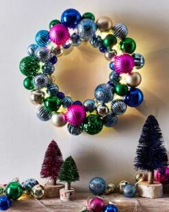 Lit Bauble Wreath