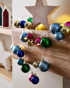 Lit Bauble Garland - 1.2m