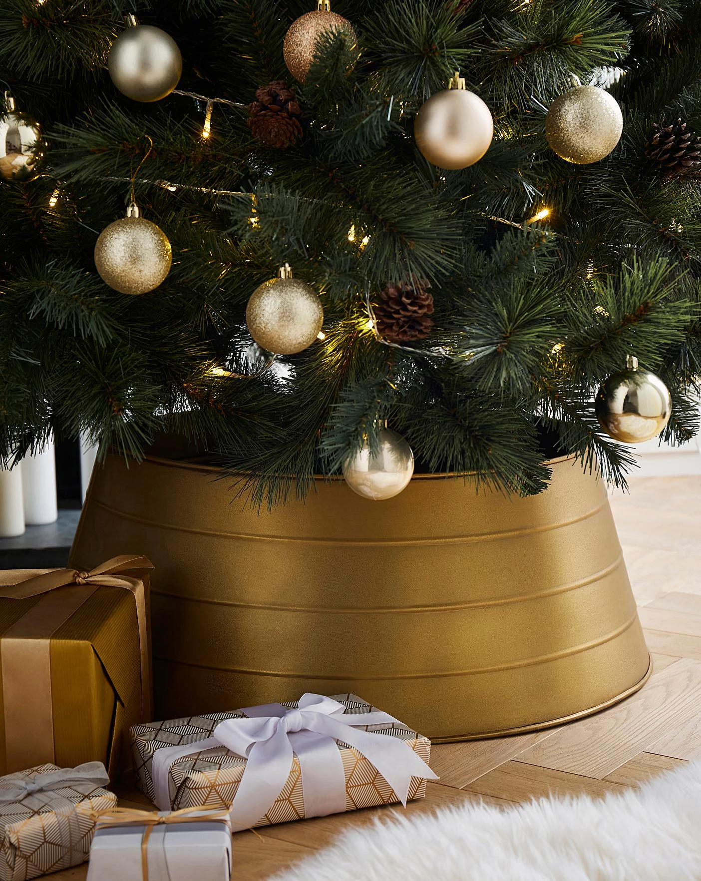 Metal Christmas Tree Skirt Gold