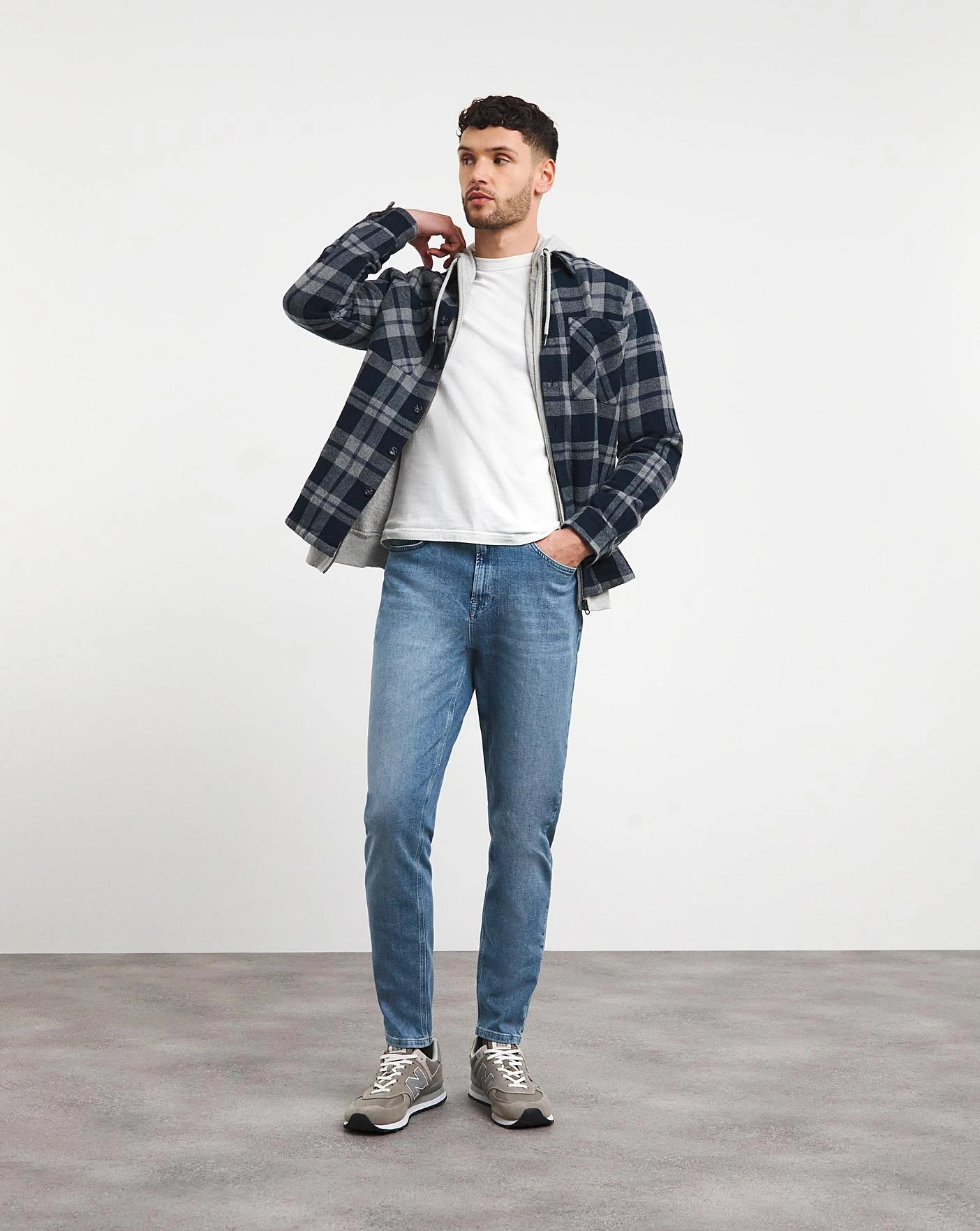 Premium Stonewash Tapered Fit Jean - Image 3