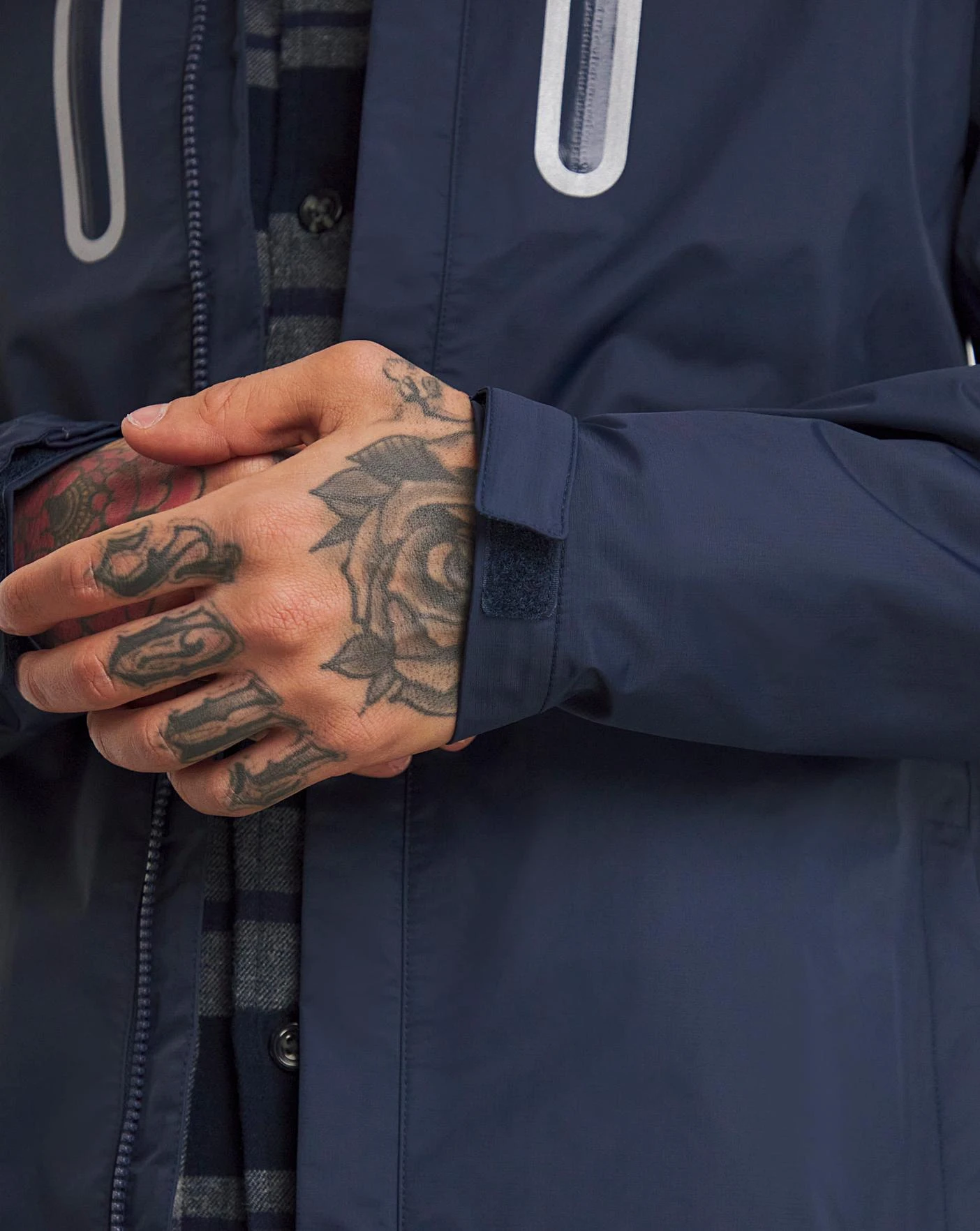 Snowdonia Navy Pocket Waterproof Jacket - Image 2