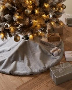 Faux Fur Tree Skirt